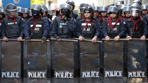 В Бангкоке ввели режим чрезвычайного положения
