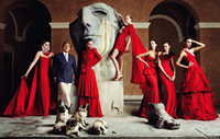 В Мадриде устроят выставку нарядов Валентино