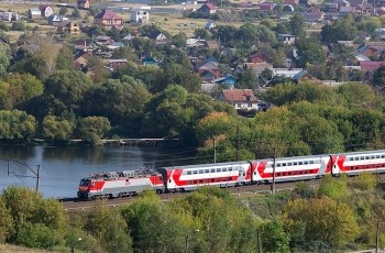 Более 500 дополнительных поездов дальнего следования отправятся на майские праздники