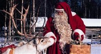 Санта Клаус поздравляет Деда Мороза