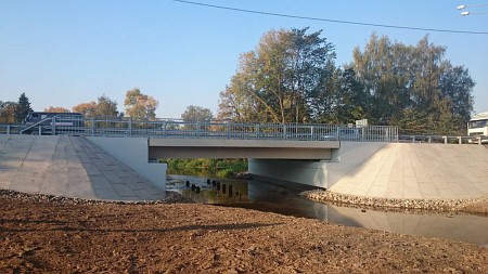 На трассе М-10 «Россия» введен в эксплуатацию мост через реку Шлина