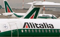 Авиакомпания Alitalia устраивает распродажу