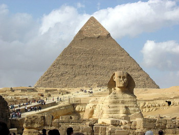 В Египте открылась после реставрации статуя Сфинкса
