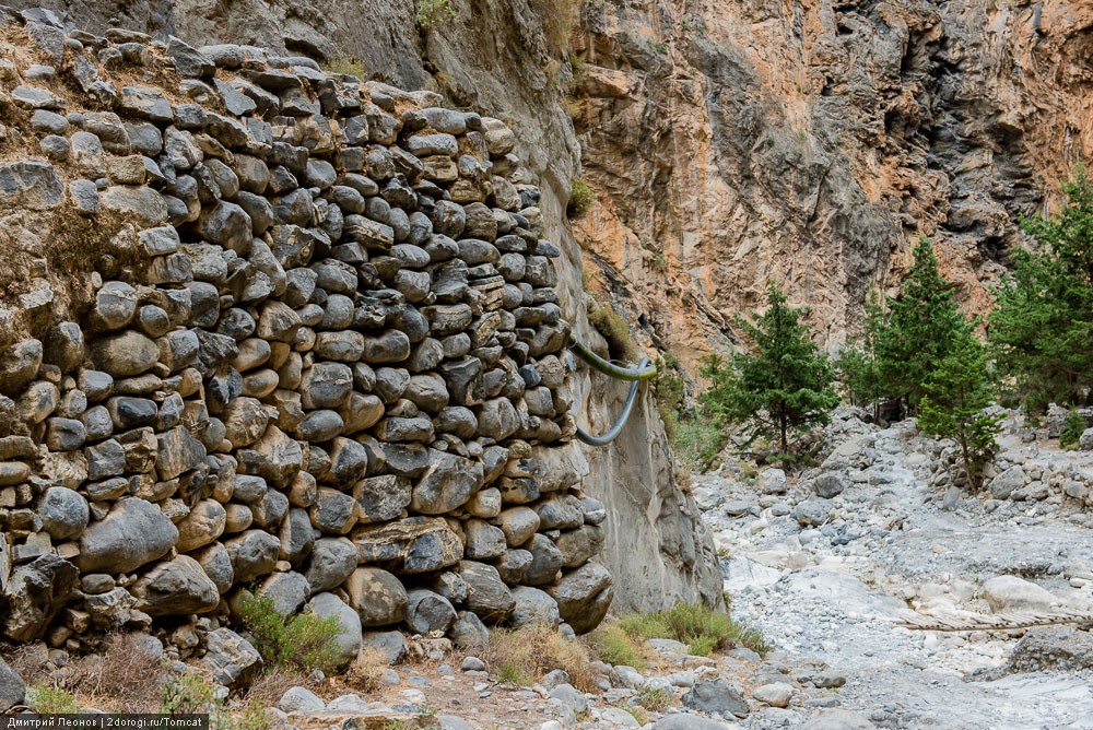 Поход в ущелье Самарья. Часть 2. Каменные стены и железные ворота.