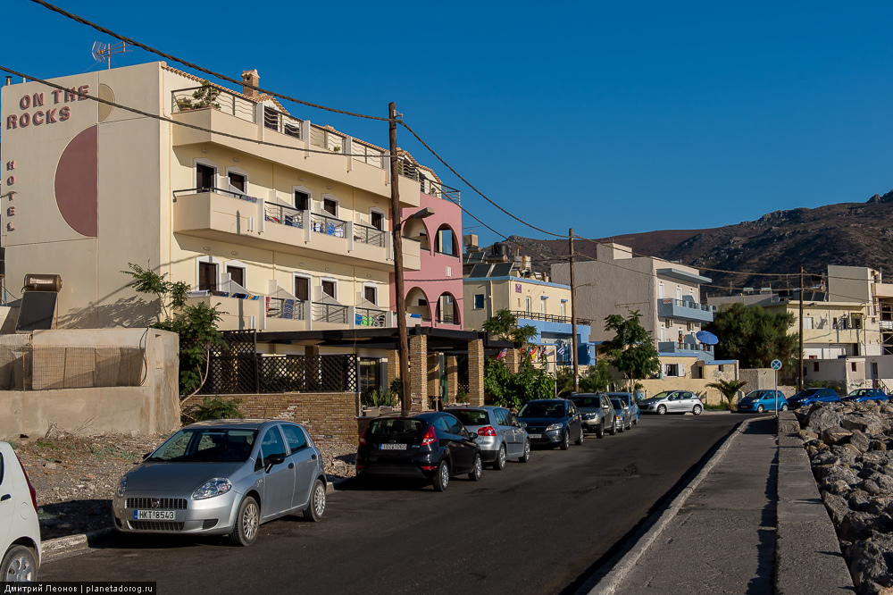 Отель «On the Rocks» в Палеохоре, Крит