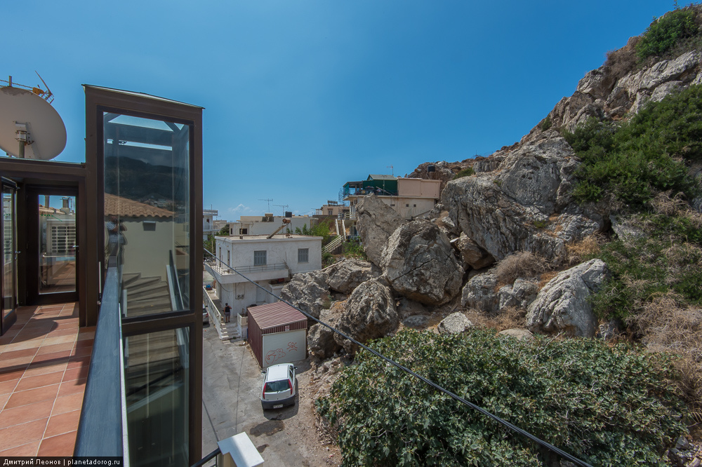 Отель «On the Rocks» в Палеохоре, Крит