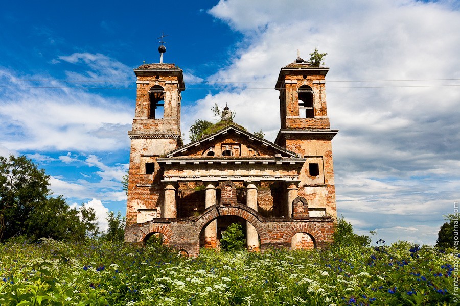 Смоленский трип: Часть 1 - По разрушенным церквям