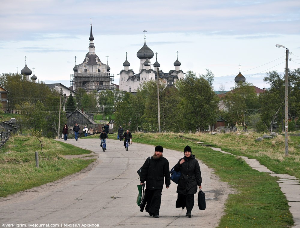 Путь на север: Москва-Соловки-Питер на «Анатолии Папанове»