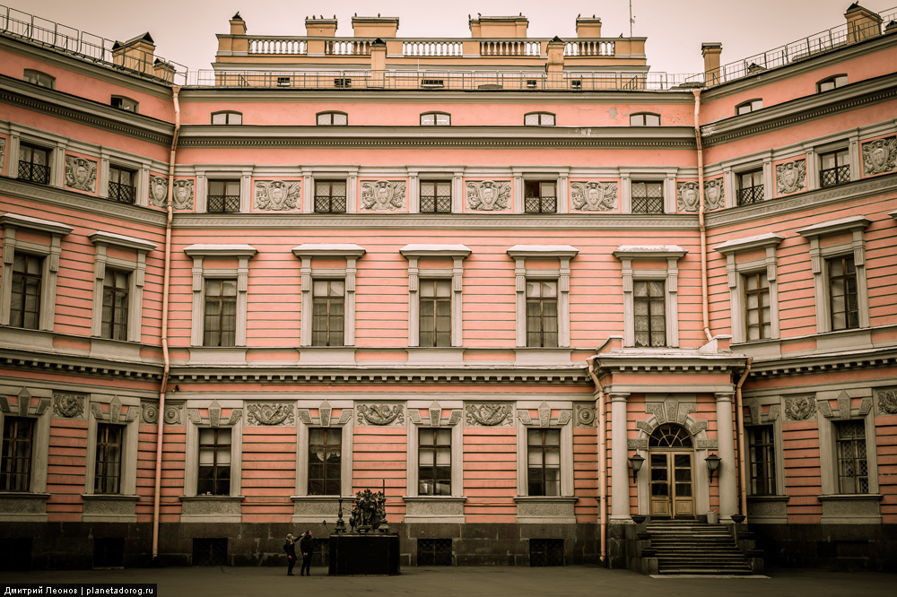Петербург, Михайловский замок. Фотозарисовки