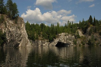 Карелия, Рускеала. Мраморный карьер и водопады