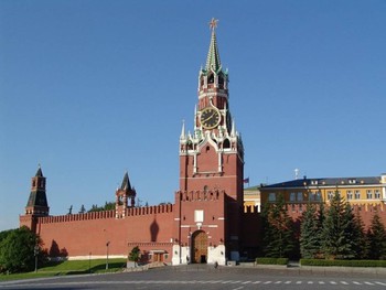 Проход на Красную площадь через Спасскую башню закрыт до Нового года