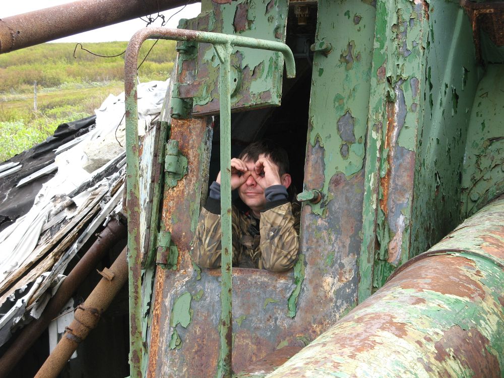 Гранитный линкор. Путешествие на полуостров Рыбачий. Июнь 2011 года. Фотографии Виктора Новикова